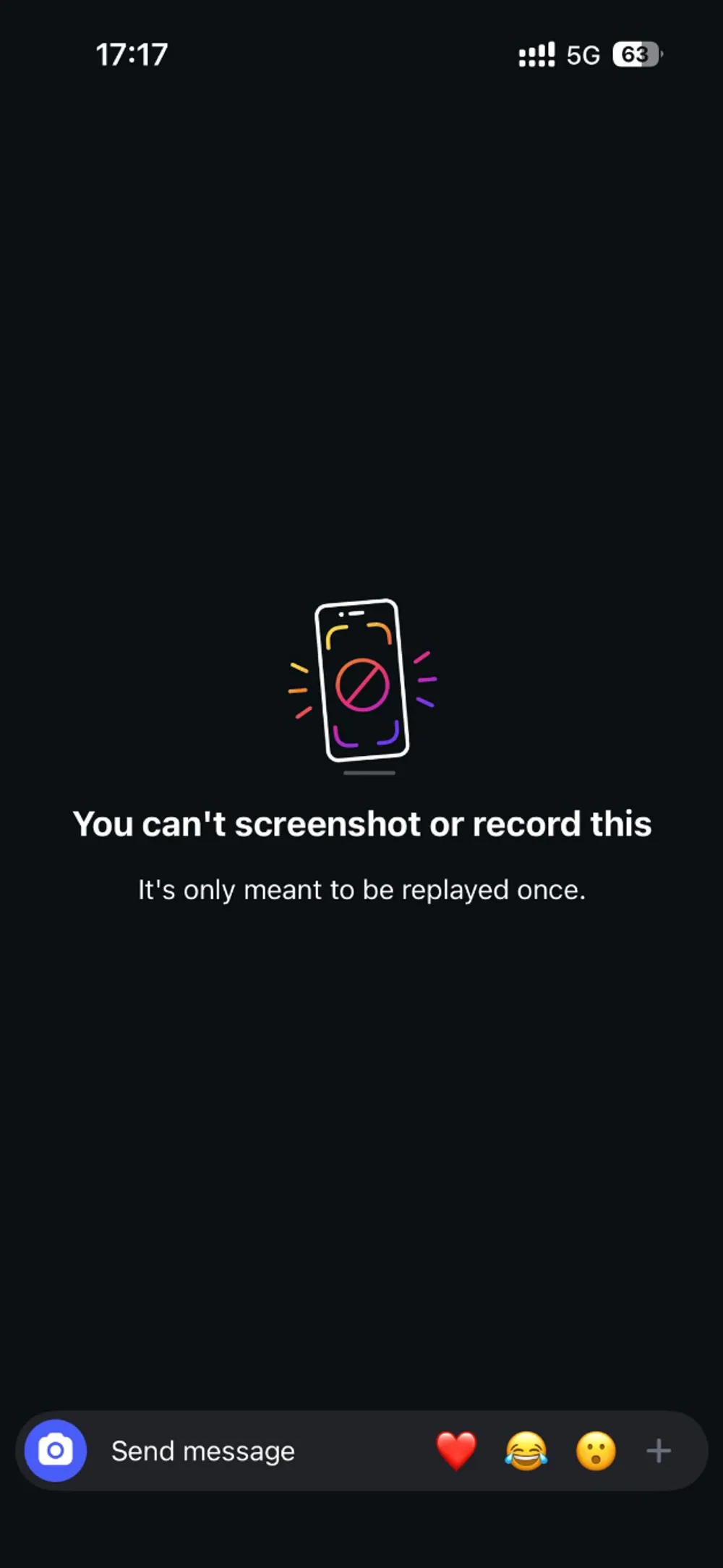 Static image displayed when trying to screenshot a video that can only be replayed once, with a warning that screenshots are not allowed